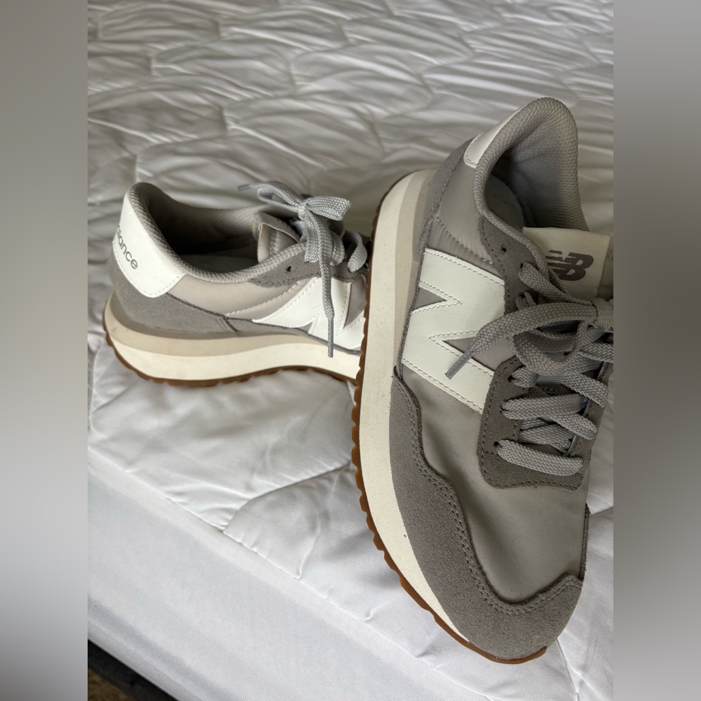 Brand New New Balance Womens White And Gray 273 Sneakers